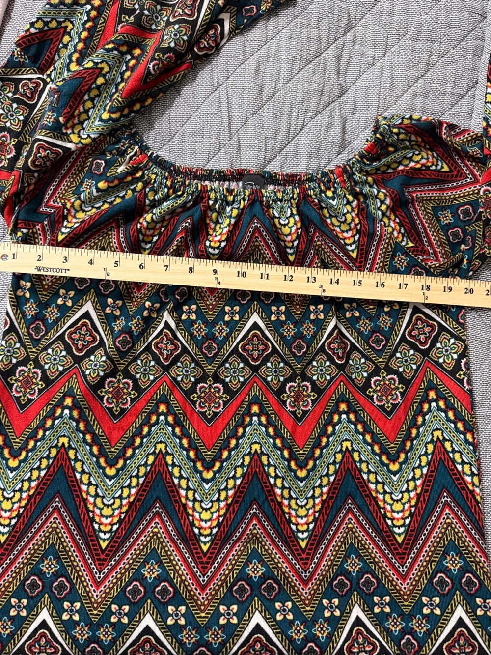 WinWin Multicolor Chevron & Floral Off-Shoulder Tunic - Picture 6 of 8